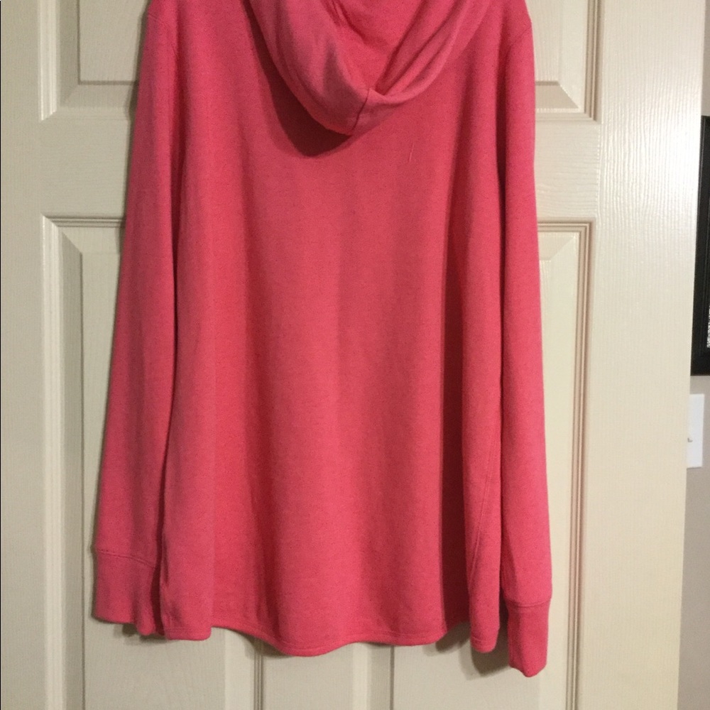 GAP - Picture 2 of 3